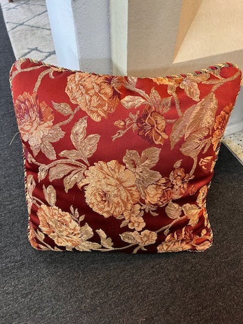 Reversible throw pillow, burgundy with flowers and stripes