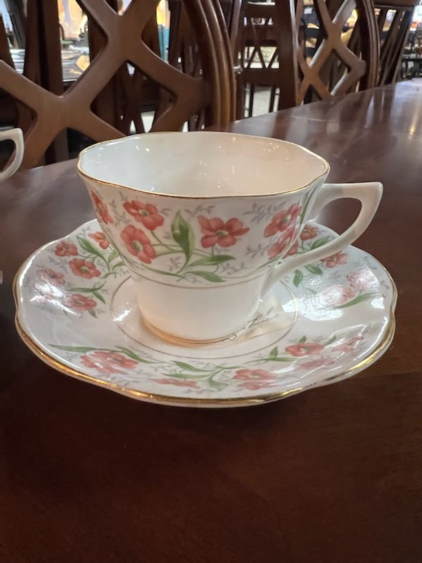 Set/2 tea cup and saucer with coral flowers