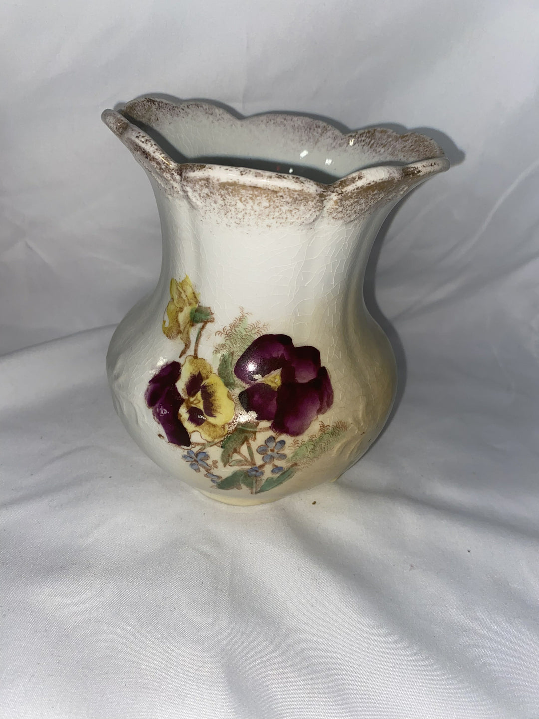 Cream Vase w. Painted Flower