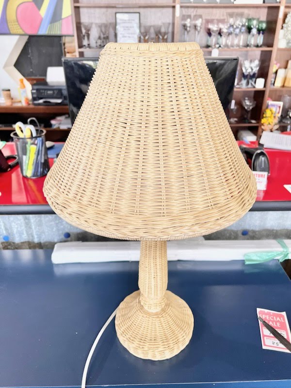 24" Height Wicker Table Lamp