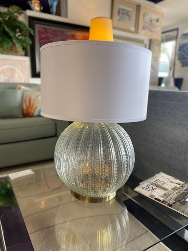 Textured glass lamp w/ white shade 26.5"
