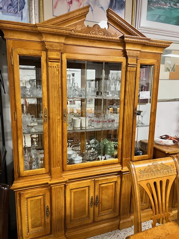 Maple Wood China Cabinet