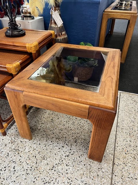 Square Oak End Table with Glass Insert