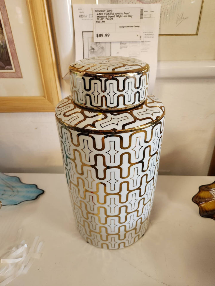 Z Gallery Jar with Lid