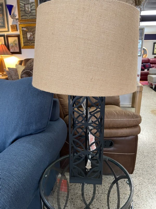SET OF 2 - Black Leaf Design Table Lamps