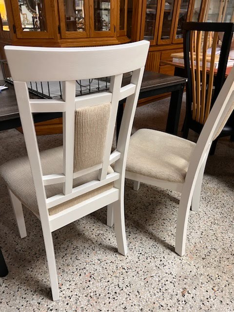SET OF 2 White Dining Chairs
