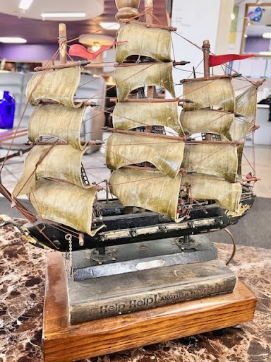 Art deco ship lamp (Fragata Espanola ship)