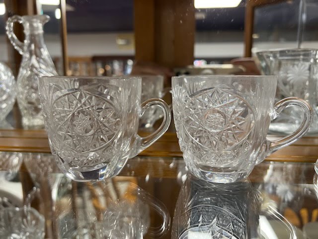 Set/2 Glass Tea Cups with Star Design