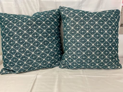 Set of 2 pillows