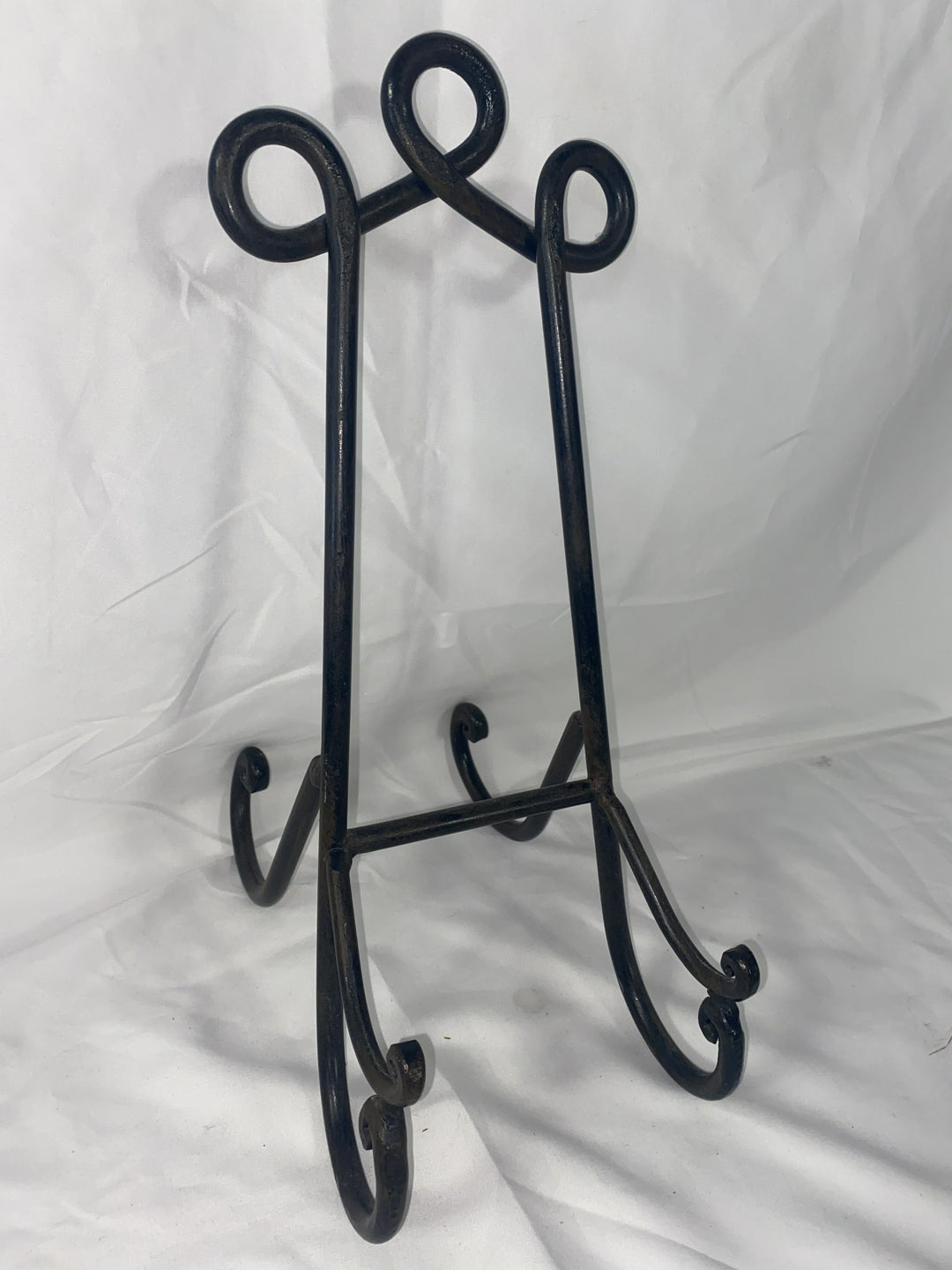 Metal Plate Stand