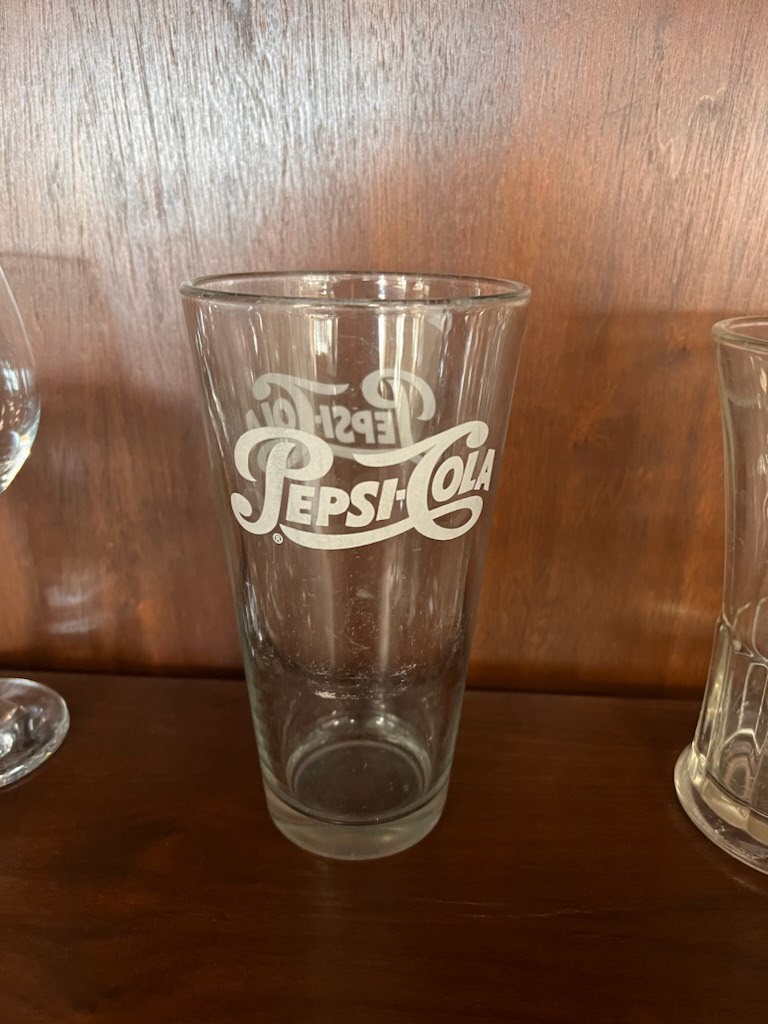 Glassware, cups, mugs