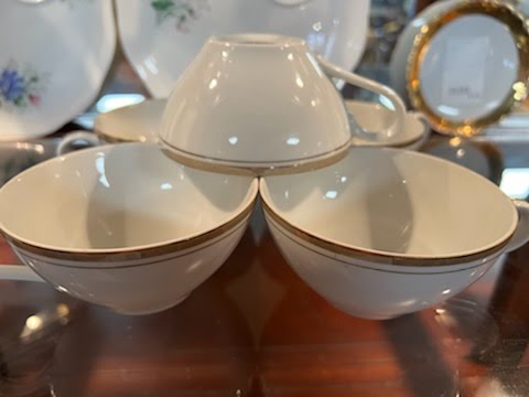 Porcelain china golden elegance (each)