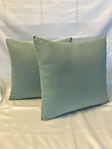 Set of 2 - Mint green pillows 17"