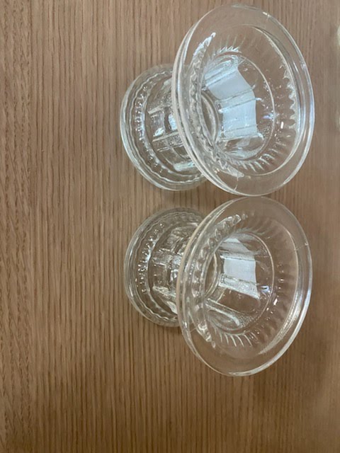 SET/2 glass candleholders