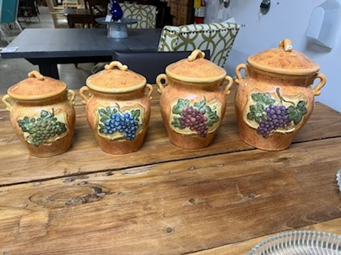 Set/4 Vineyard Jars