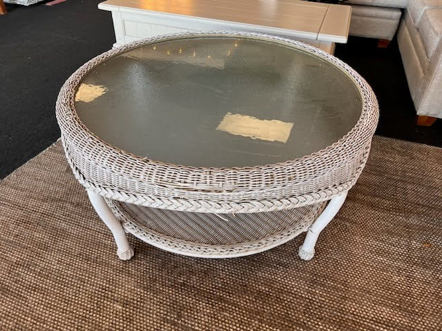 White WIcker Outdoor Coffee Table