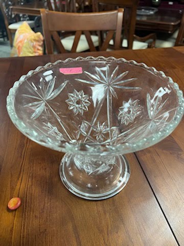 Glass Footed Serving Bowl with star design